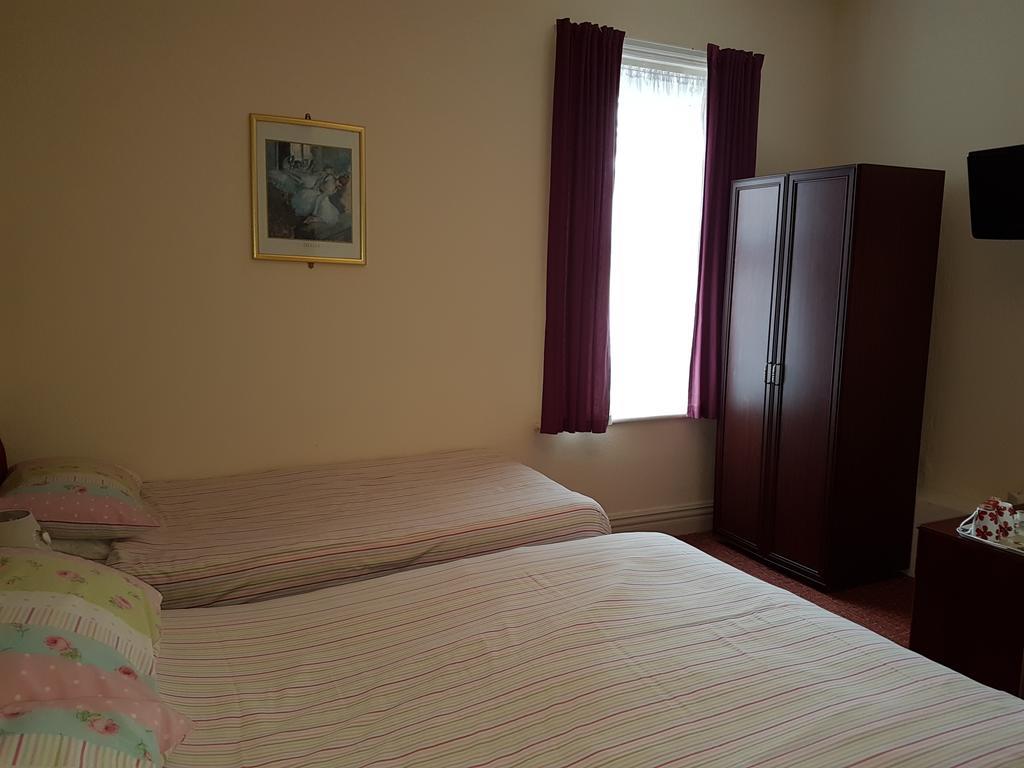 Kings Court Families & Couples Bed & Breakfast Blackpool Exterior photo